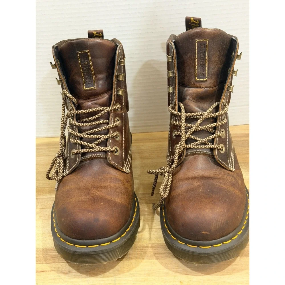 Dr. Martens Crofton AW004 Brown Men's Boots Size 10 EUC